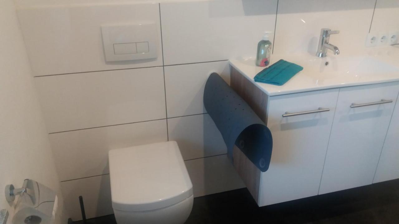 Fam.Singer Apartamento Garching an Der Alz Exterior foto